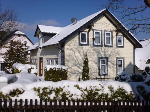 Appartements Haus Pia Zellaer Straße 11 Oberhof