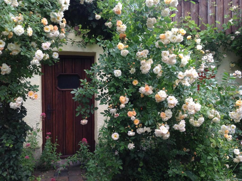 B&B / Chambre d'hôtes Haus Probst am See 35 Landsberger Strasse, 86938 Schondorf am Ammersee