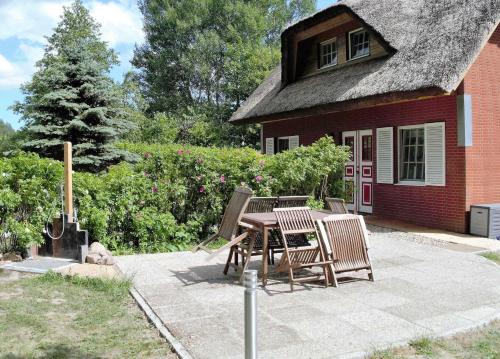 Maison de vacances Haus_Rosenrot Am Pappelhof 13 Götemitz
