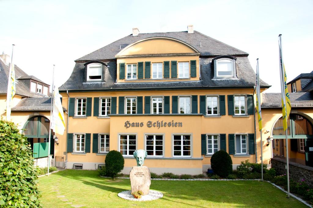 Hôtel Haus Schlesien Dollendorfer Str. 412, 53639 Königswinter