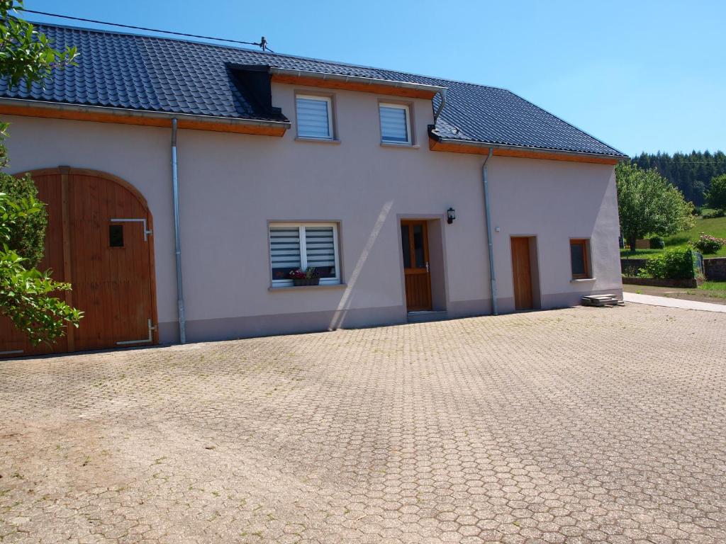 Maison de vacances Haus Schritte Im Hahn 3, 54570 Hinterweiler