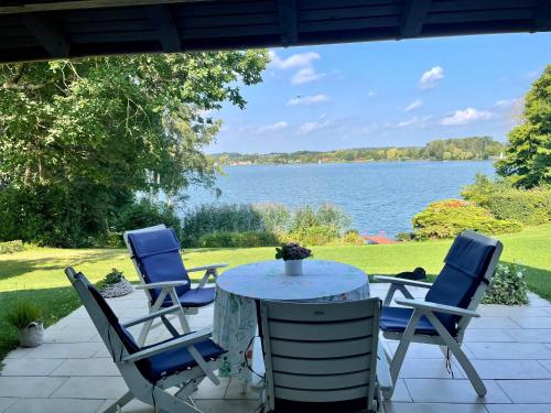 Maison de vacances Haus Se[e]renity-Behagliches Haus am See 38A Wolfskauter Weg Hungen