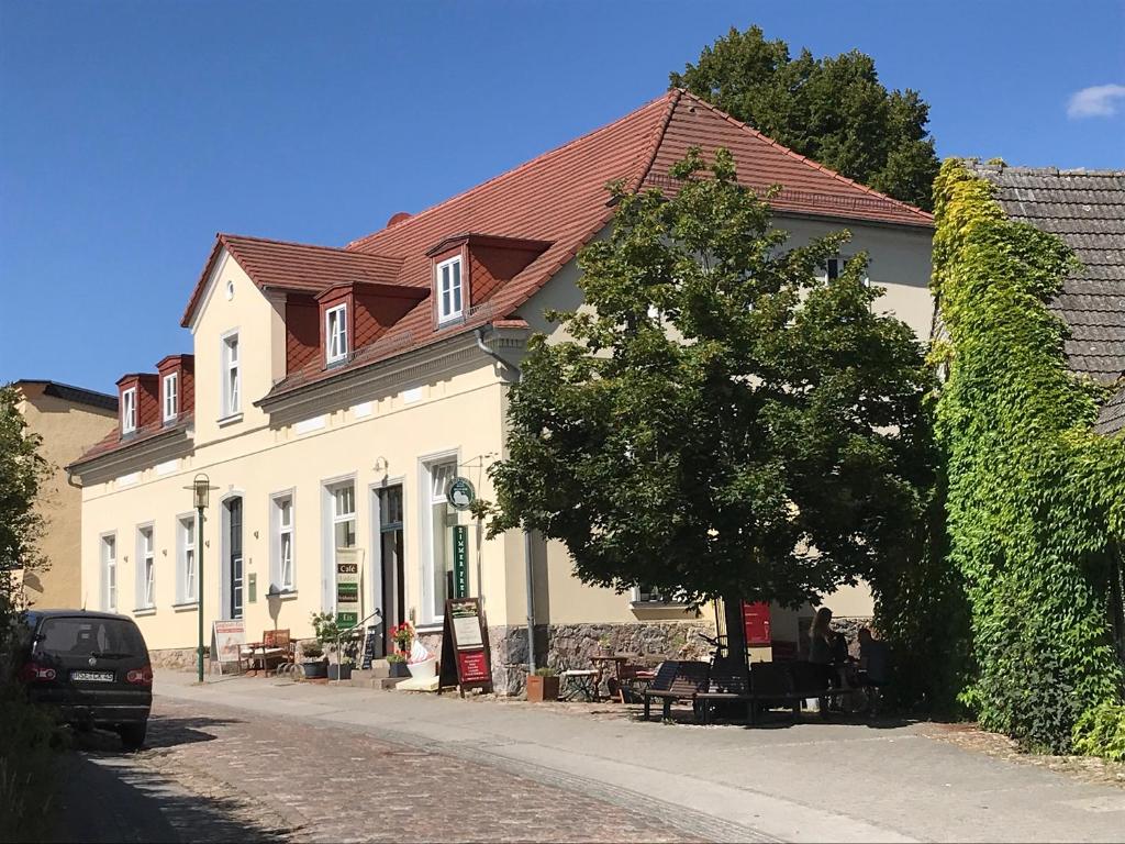 Appartements Haus Seenland Strelitzer Straße 4, 17258 Feldberg