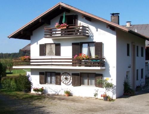 Appartements Haus Strobl Chiemseestraße 38 Gstadt am Chiemsee