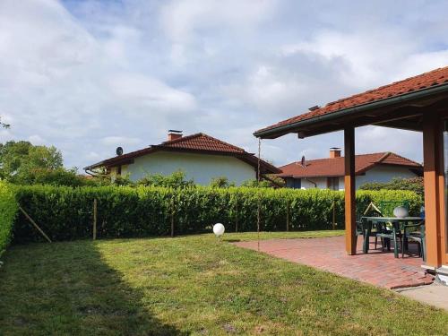 Maison de vacances Haus Vier Pfoten - Hundefreundliches Ferienhaus an der Nordsee Bekassinenweg Schweiburg