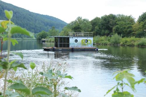 Bateau-hôtel Hausboot greenpartment houseboathotel Julius-Sax-Straße 1 Neustadt an der Donau