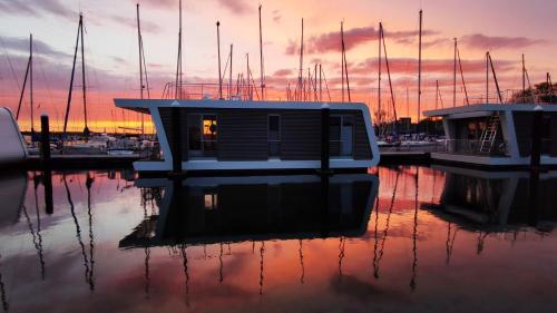 Hausboot Sutje Großenbrode allemagne