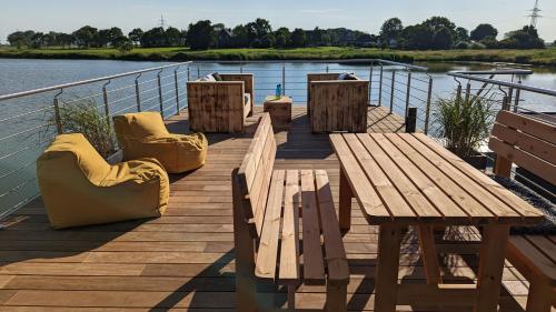 Bateau-hôtel Hausboot Wangermeerblick (Floating Home) Nixensteg 7 Wangerland