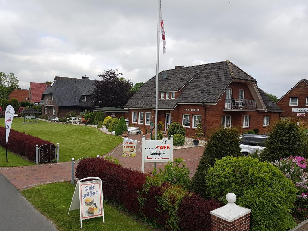 B&B / Chambre d'hôtes Hausnordlicht Dachspitze 2 Störtebekerstrasse 121 a 2 Etage, 26553 Dornumergrode