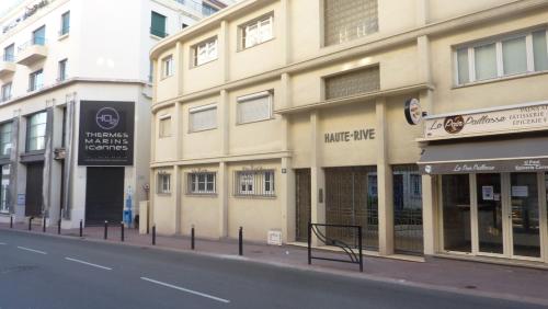 Appartement Haut Rive Bord de Mer Centre ville 49 Rue Georges Clemenceau Cannes