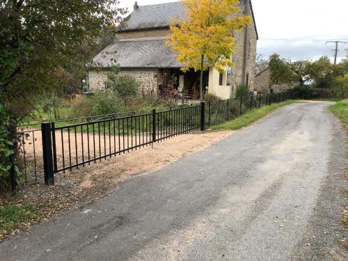 Appartement Haute Dône, een vakantiehuis met 2 slaapkamers, rust en natuur 1384 Route de la Gagère Luzy