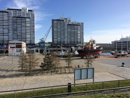 havenBlicke - großzügige Terrasse mit Blick auf die Weser Bremerhaven allemagne