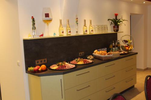 B&B / Chambre d'hôtes Helmers Gästehaus Kaiserkreppe 1 Gempfing