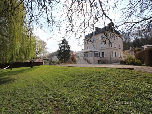 Maison de vacances Heritage Castle in Bar sur Seine near River  Bar-sur-Seine