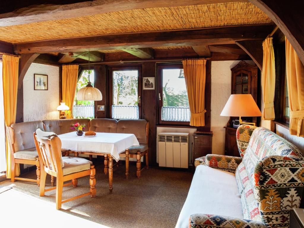 Maison de vacances Heritage Holiday Home In Wienhausen near River , 29342 Langlingen