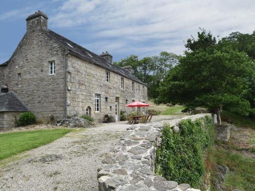 Heritage Mansion in Brittany with Terrace Plougonven france