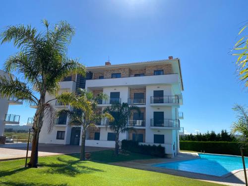 High quality T2 apartment In SMP São Martinho do Porto portugal