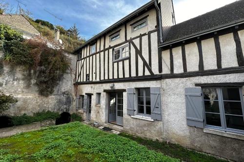 Maison de vacances Historic 17th Century house near the Castle 3 Impasse du Moulin 37400 AMBOISE Amboise