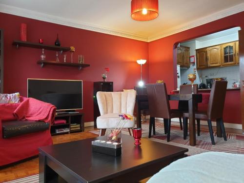 Appartement Historic Oporto Apartment at oporto UNESCO area, in front of Porto Wine caves Largo dos Arcos da Ribeira numero 10  3 DTO Porto