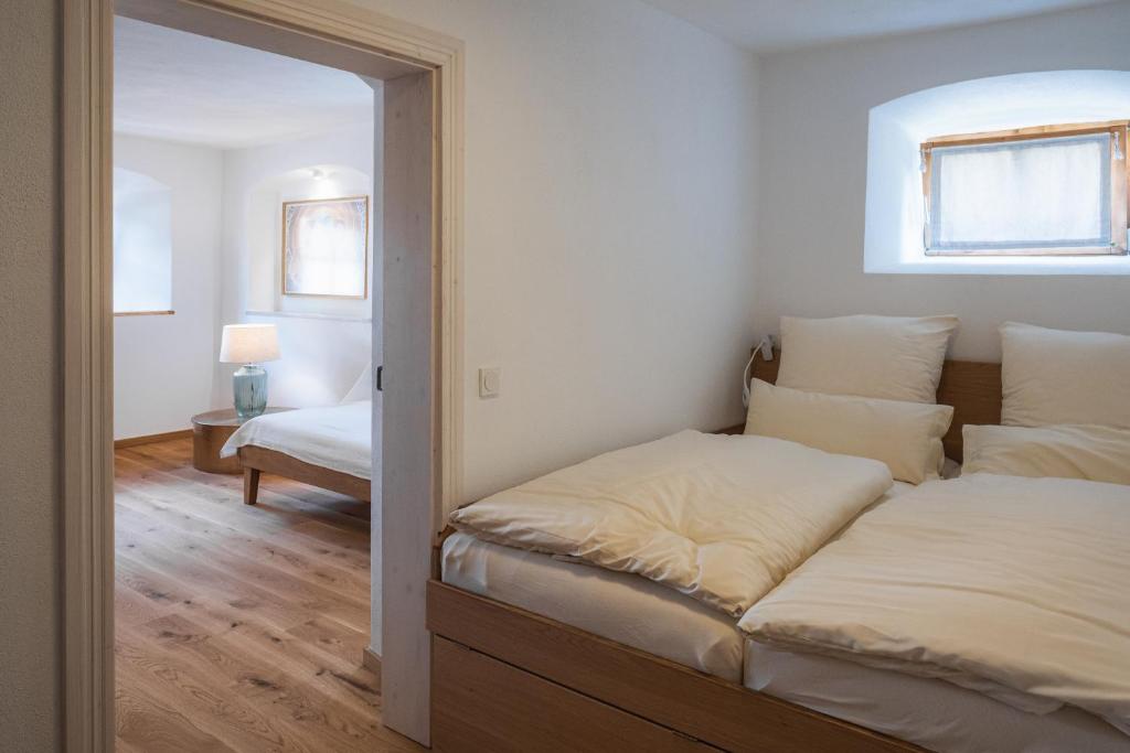 Appartement Historische Wohnung mit gehobenem Ambiente 4 Martinstraße Erdgeschoss, 85137 Walting