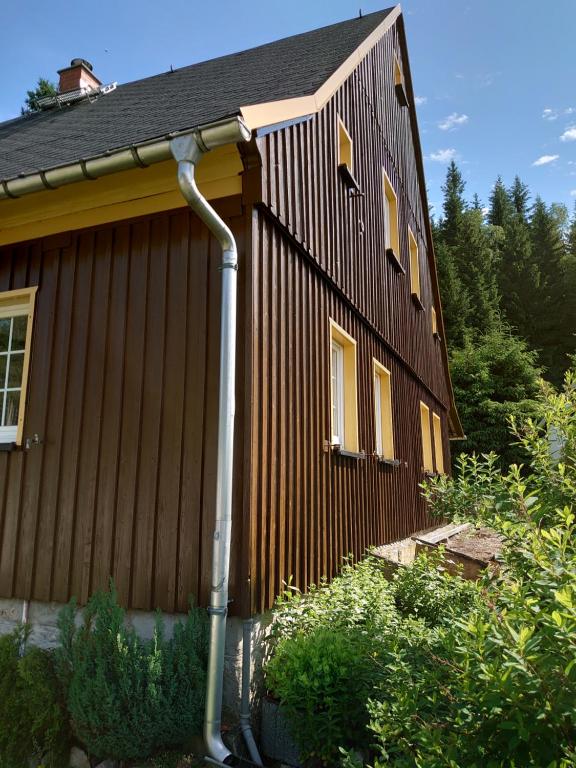 Maison de vacances Historisches Aschberg Haisl Klingenthal, Terrasse, großer Garten 6 plus 2 Personen 34 Steindöbraweg, 08248 Klingenthal