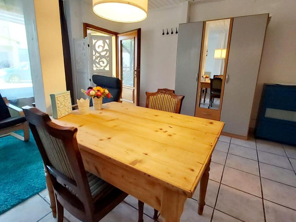 Appartement Hof Gundelach 26 Hintergasse, 34253 Lohfelden