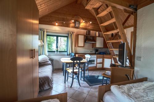 Maison de vacances Hof Marienberg, 56340 Osterspai, Deutschland Wanderhütte Hof Marienberg, 56340 Osterspai, Deutschland Osterspai