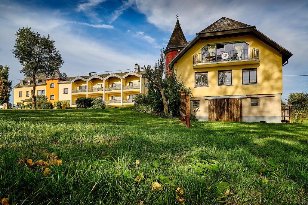 Hôtel Hofgut Held Rommersheimer Held 3, 54597 Prüm
