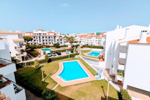 Holiday 1 Bed Apartment with pool in Albufeira Albufeira portugal