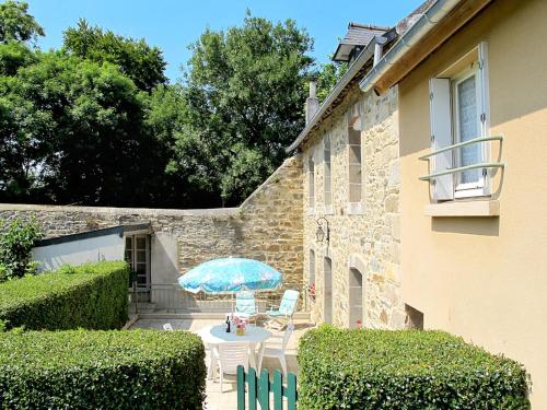 Maison de vacances Holiday Home A l'Orée du Bois - TRE100  Tréguier