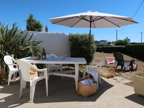 Holiday Home Balades au bord de l'eau - PZV100 Plozévet france