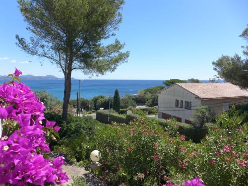 Maison de vacances Holiday Home Carpe Diem  Les Issambres