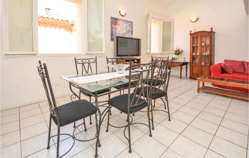Maison de vacances Holiday home Cessenon sur Orb MN-1265  Cessenon