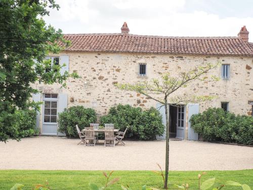 Holiday Home Gîte La Tour Saint-Laurent-de-la-Salle france
