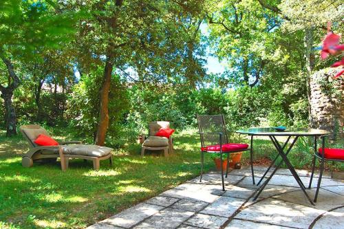 holiday home, Grignan Gourdon france