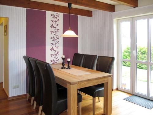Maison de vacances Holiday Home Huus Achtern Diek  Norderaltendeich