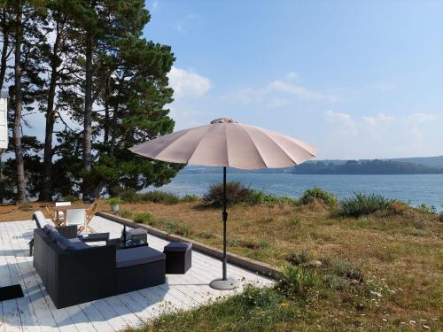 Maison de vacances Holiday home in a secluded location surrounded by the sea, Hanvec  Hanvec