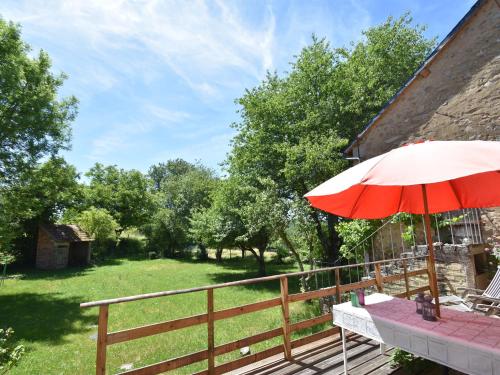 Holiday Home in Gacogne with Garden Terrace Barbecue Gâcogne france