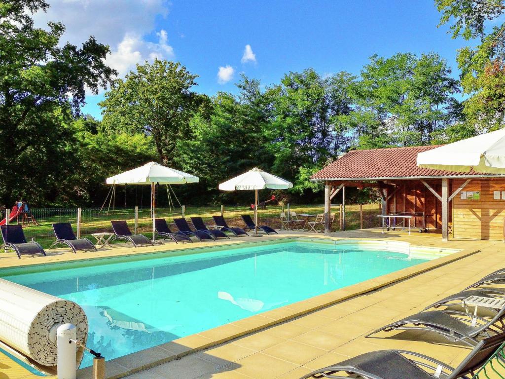 Maison de vacances Holiday Home in Oradour sur Vayres with Private Terrace , 87150 Oradour-sur-Vayres
