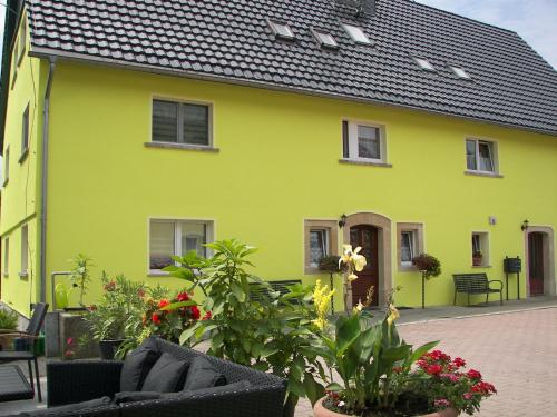 Holiday home in Saxon Switzerland quiet location big garden grilling area Lichtenhain allemagne