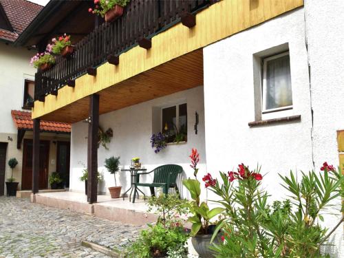 Holiday home in Thuringia with private terrace use of a garden and pool Römhild allemagne