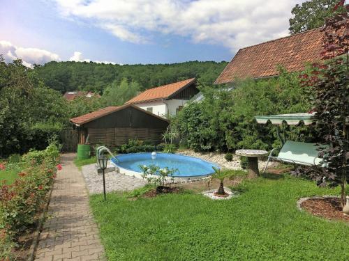 Maison de vacances Holiday home in Thuringia with private terrace use of a garden and pool  Römhild