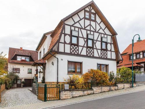 Maison de vacances Holiday home in Thuringia with private terrace, use of a garden and pool  Römhild
