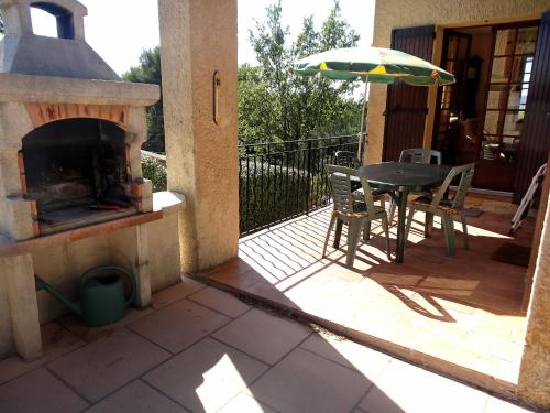 Maison de vacances Holiday Home Josette  Roussillon