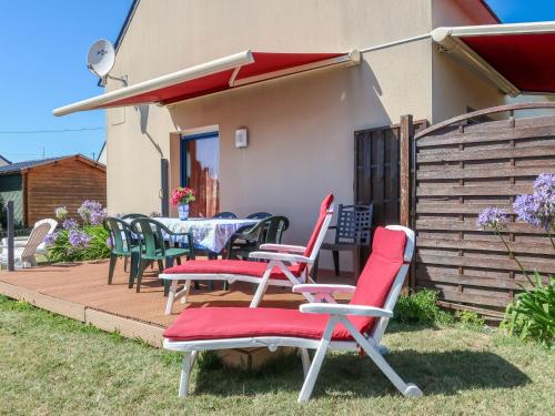 Maison de vacances Holiday Home L'Echo des Vagues - KER217  Kerlouan