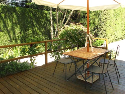 Maison de vacances Holiday Home L'Oasis provencale - AVI120  Villeneuve-lès-Avignon