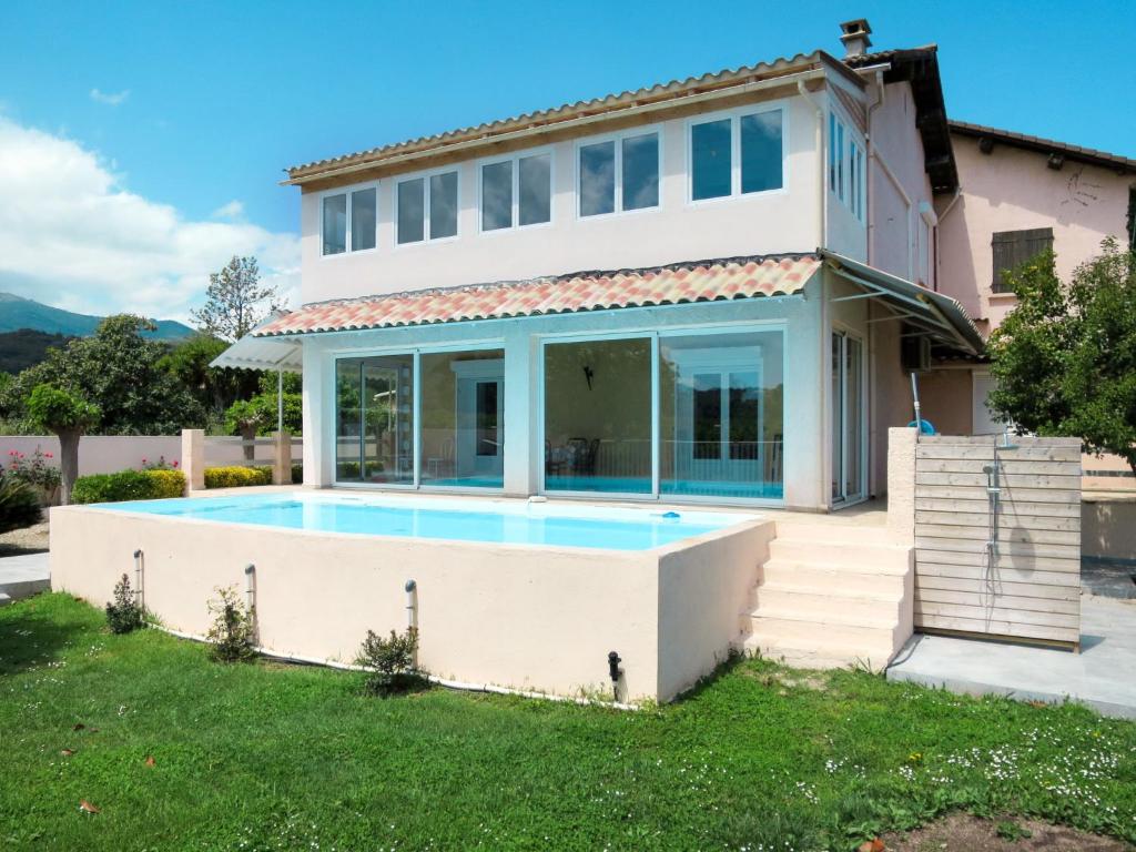 Maison de vacances Holiday Home La Cerisaie - MNI260 , 20230 Santa-Lucia-di-Moriani