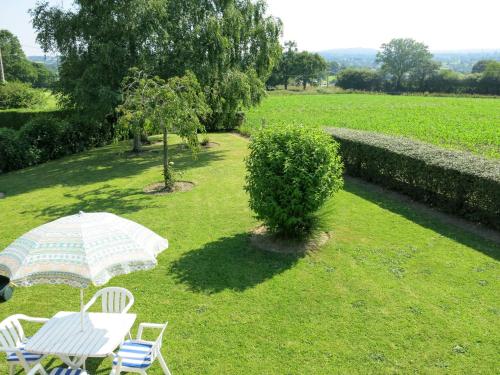 Holiday Home La Chevalerie - SUB102 Sourdeval-les-Bois france