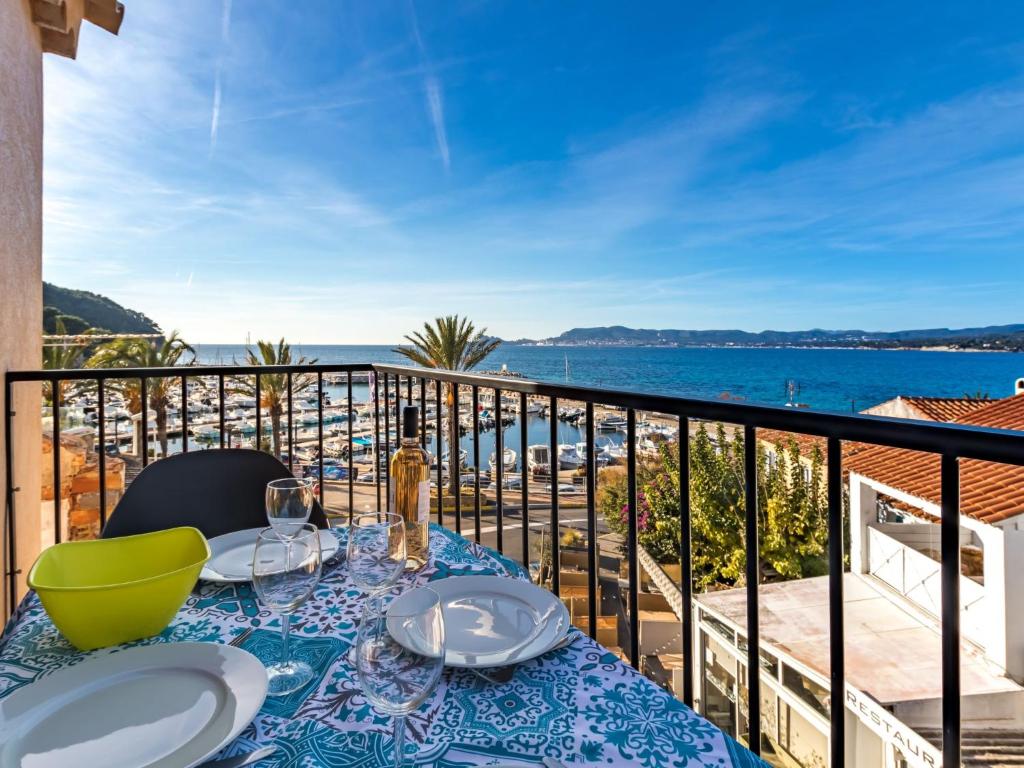 Maison de vacances Holiday Home La Corniche , 83270 La Madrague