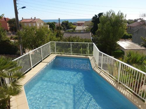 Holiday Home La Maison des Cades Saint Pierre La Mer france